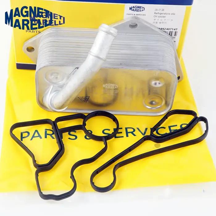 11427525333 Refroidisseur d'huile moteur de haute qualité pour BMW E60 E61 E65 E66 E90 E81 E87 X70 X