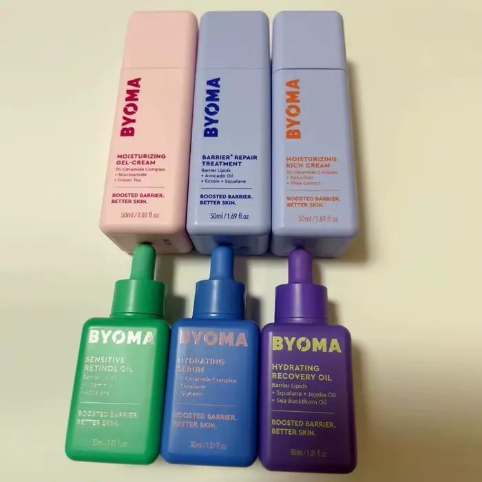 Crème gel hydratante légère pour peaux sèches, aide à maintenir une sensation de douceur et de confort sans gras, soin de la peau