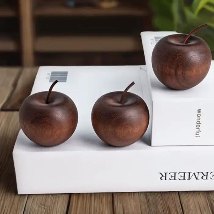 Diffuseur d'huiles essentielles en bois en forme de pomme