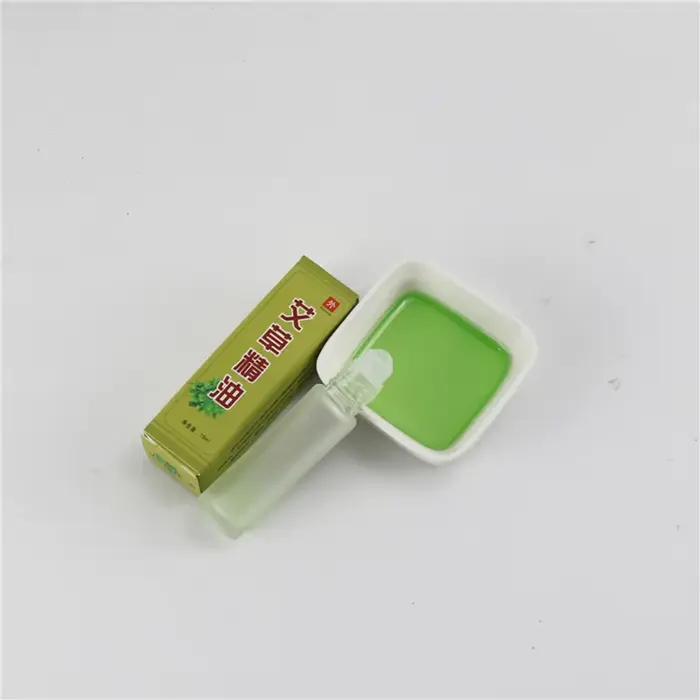 Flacon roll-on 10 ml d'huile essentielle d'armoise 100 % pure et naturelle - Extraction par méthode ancienne pour la vente en gros