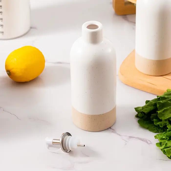 Bouteille distributrice d'huile d'olive en céramique avec goutte-à-goutte