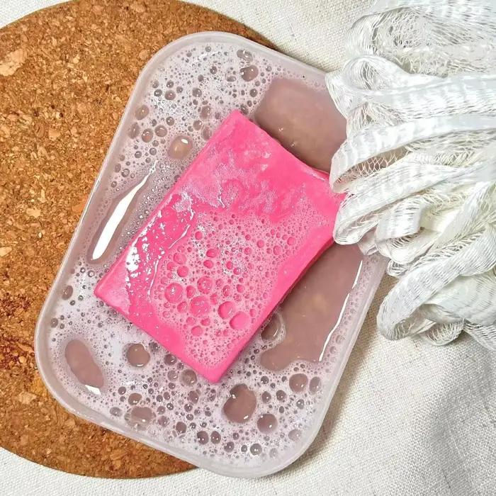 Savon pour les mains à l'huile essentielle - Lavage rafraîchissant pour le visage et le corps