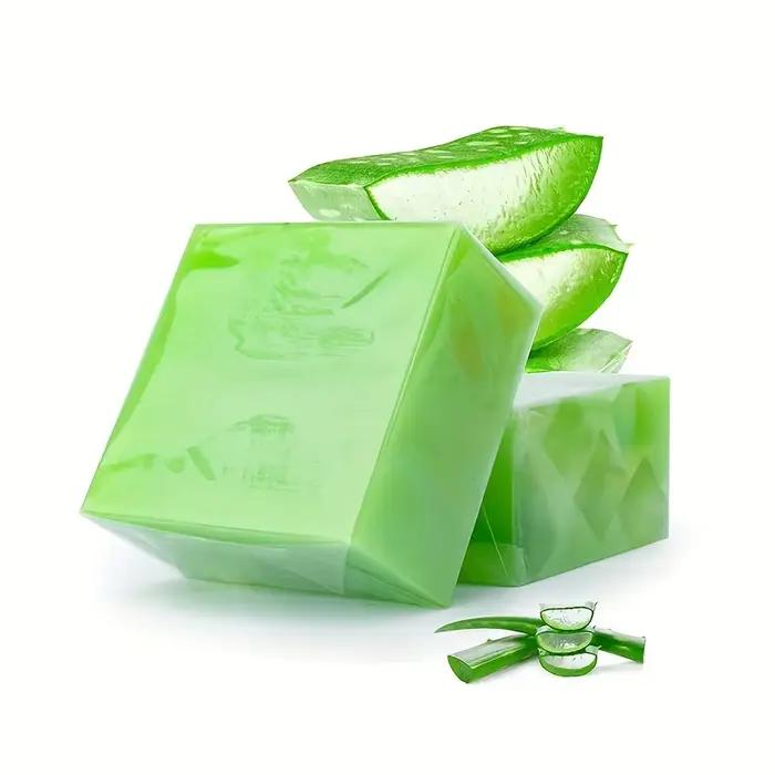 Savon fait main à l'aloe vera entièrement naturel aux huiles essentielles 100g