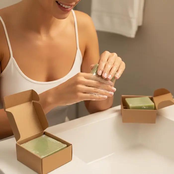 Savon naturel ancien, affiné 3 ans dans une grotte