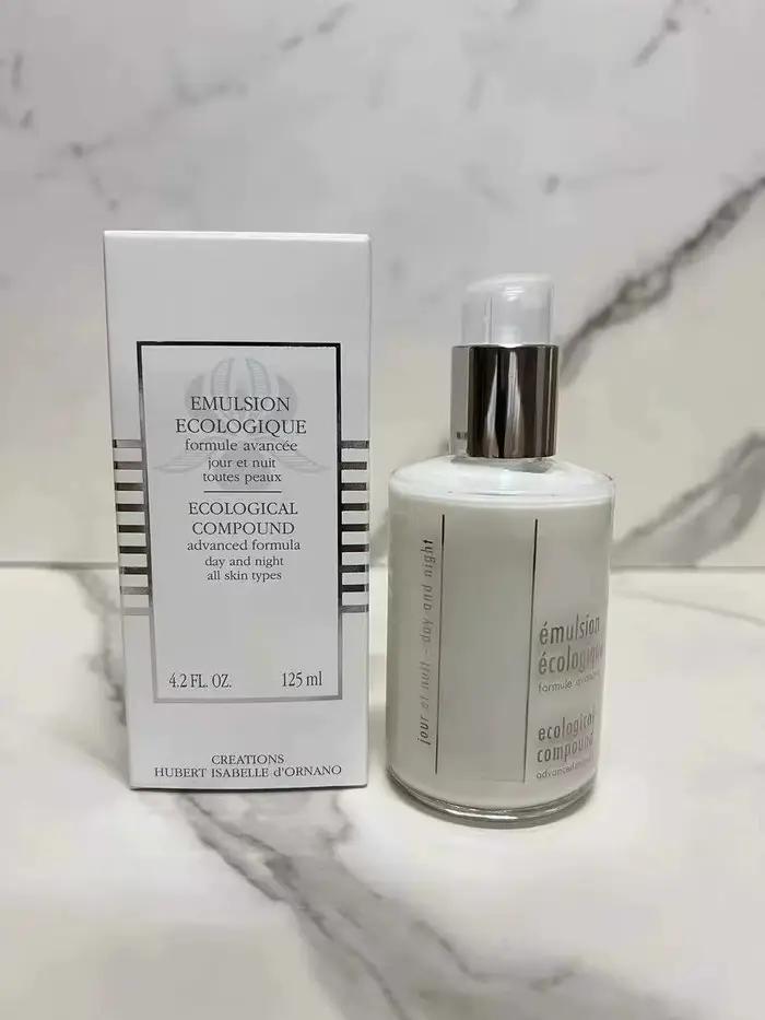 Émulsion Composée Écologique Hydratation Jour & Nuit pour Tous Types de Peaux (125ml)