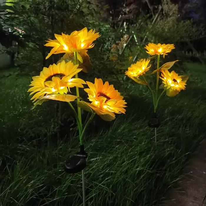 Lampes solaires à insérer au sol en forme de tournesol, lampes LED d'extérieur pour pelouse, jardin, cour et décoration paysagère