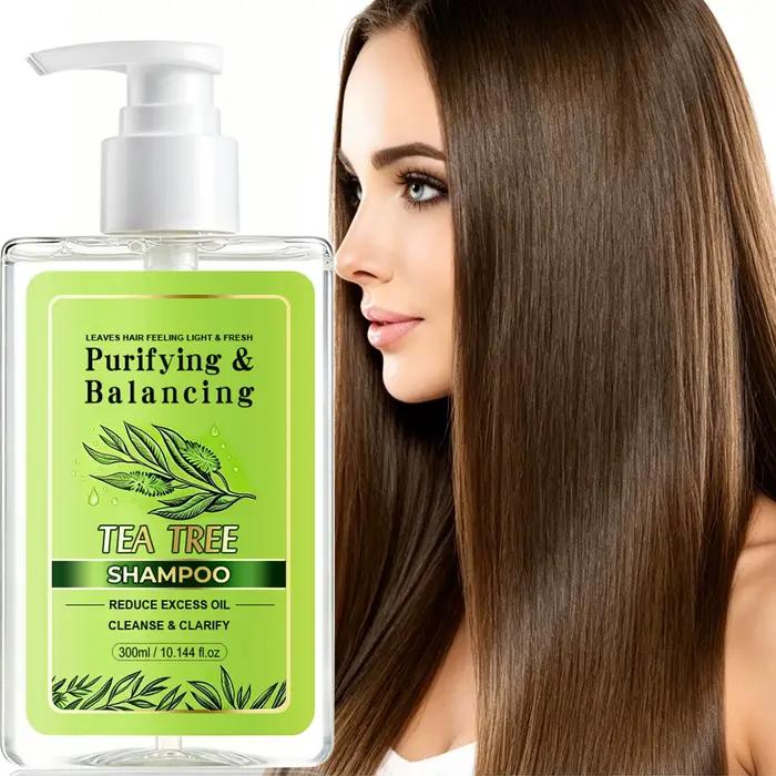 Shampoo à l'arbre à thé – 300 ml. Formule purifiante et équilibrante qui réduit l'excès de sébum et nettoie en profondeur le cuir chevelu. Enrichi en huile d'arbre à thé